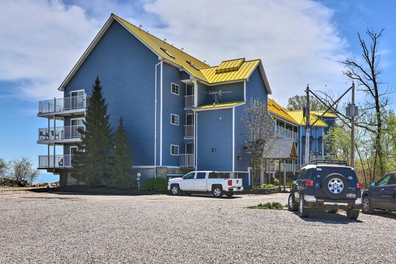 Cozy Lakefront Middle Bass Retreat With Balcony Put-in-Bay Exterior photo