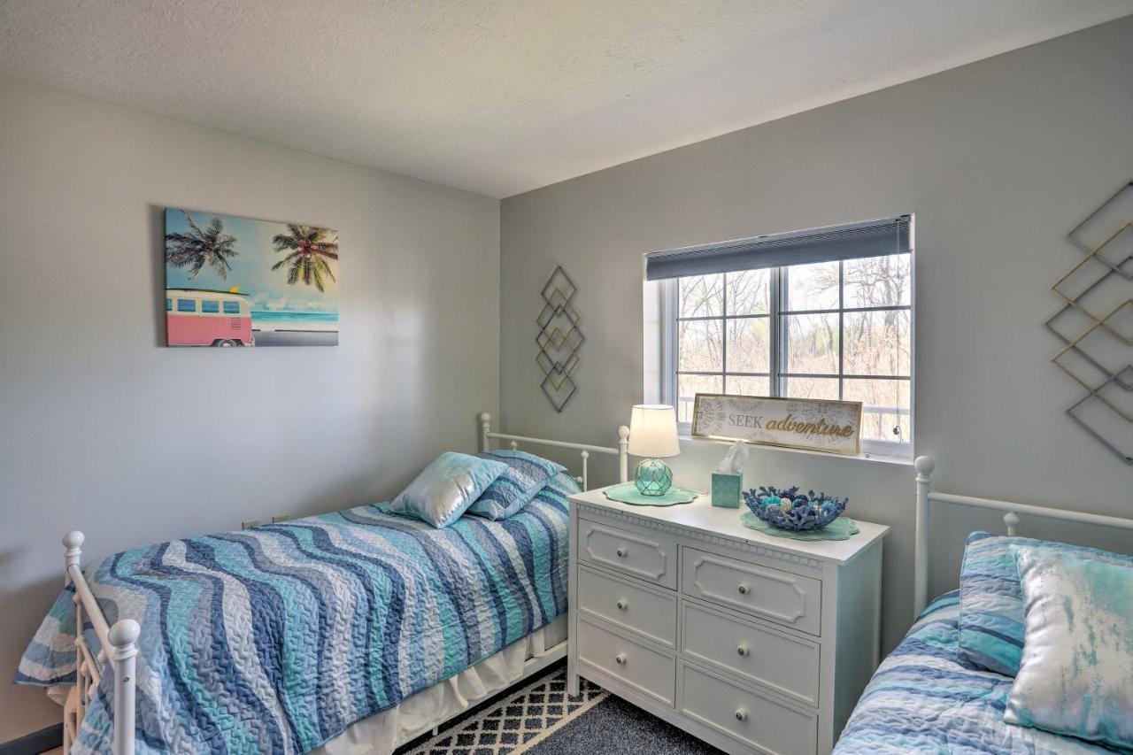 Cozy Lakefront Middle Bass Retreat With Balcony Put-in-Bay Exterior photo