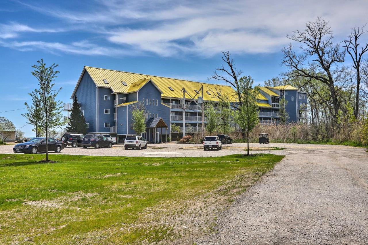 Cozy Lakefront Middle Bass Retreat With Balcony Put-in-Bay Exterior photo